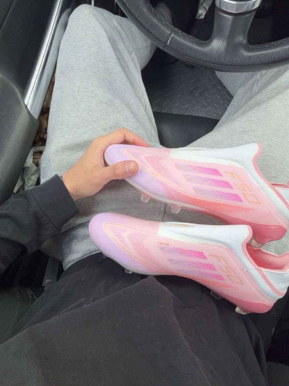 F50 Elite laceless